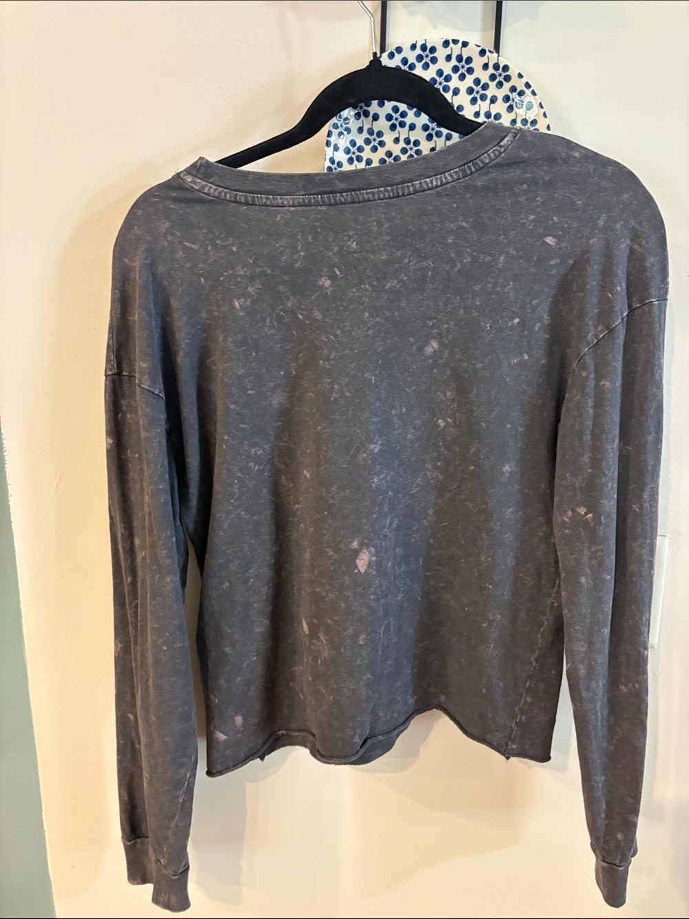 Ladies cropped long sleeve t shirt - Picture 6 of 10